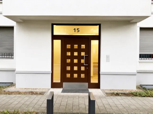 Modernes Wohnen in Adlershof: 3-Zimmer-Wohnung mit großzügigem Balkon mit südwestlicher Ausrichtung — photo 1